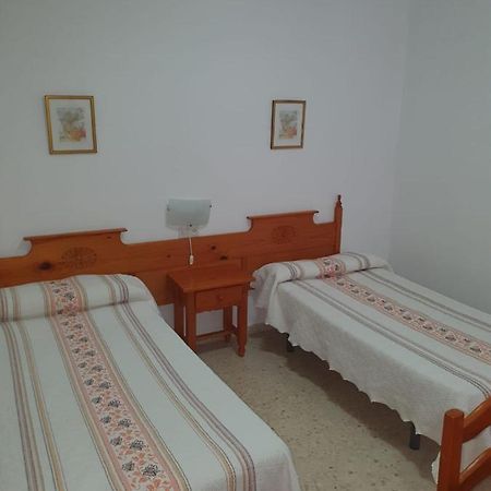 Hostal los Ángeles La Puebla de Cazalla Exterior foto