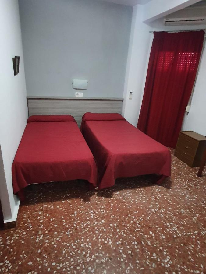 Hostal los Ángeles La Puebla de Cazalla Exterior foto