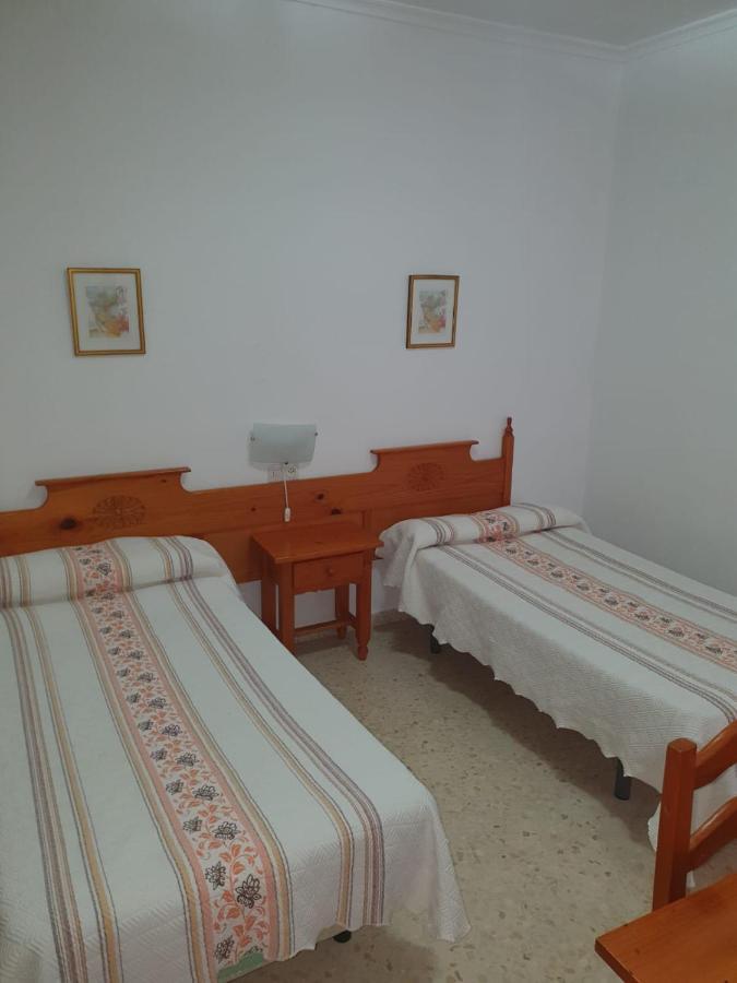 Hostal los Ángeles La Puebla de Cazalla Exterior foto